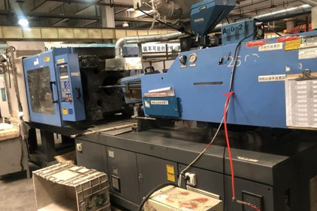 如何降低混雙色注塑機(jī)采購成本？技巧分析！