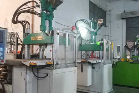 立式高速注塑機(jī)如何控制溫度？掌握這四點(diǎn)！