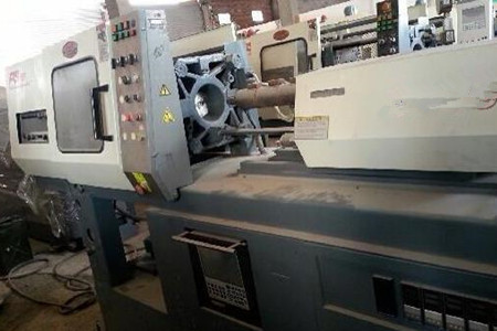 混雙色臥式注塑機(jī)的射出速度和壓力參數(shù)如何調(diào)節(jié)？