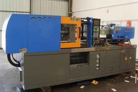 果筐注塑機(jī)廠家如何選擇比較好？需重視這些因素！